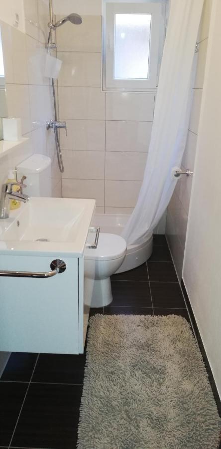 Apartman Emily, 6 Plus 2 Guests, Newly Refurbished 普拉 外观 照片