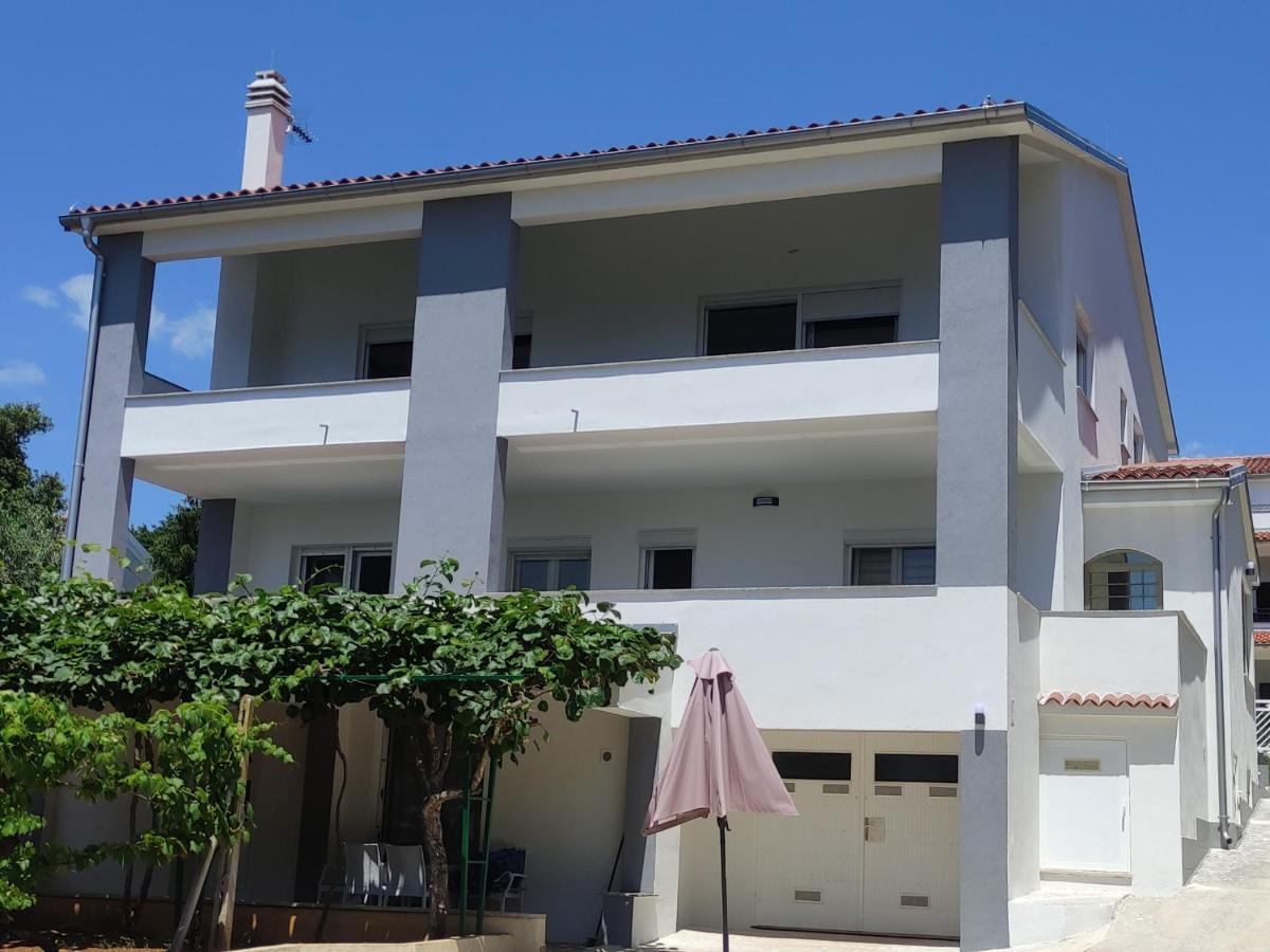 Apartman Emily, 6 Plus 2 Guests, Newly Refurbished 普拉 外观 照片